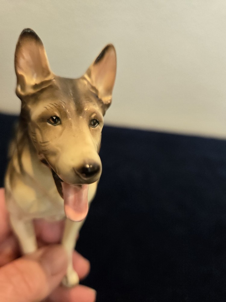 German Sheppard Figurine 5 Inch
