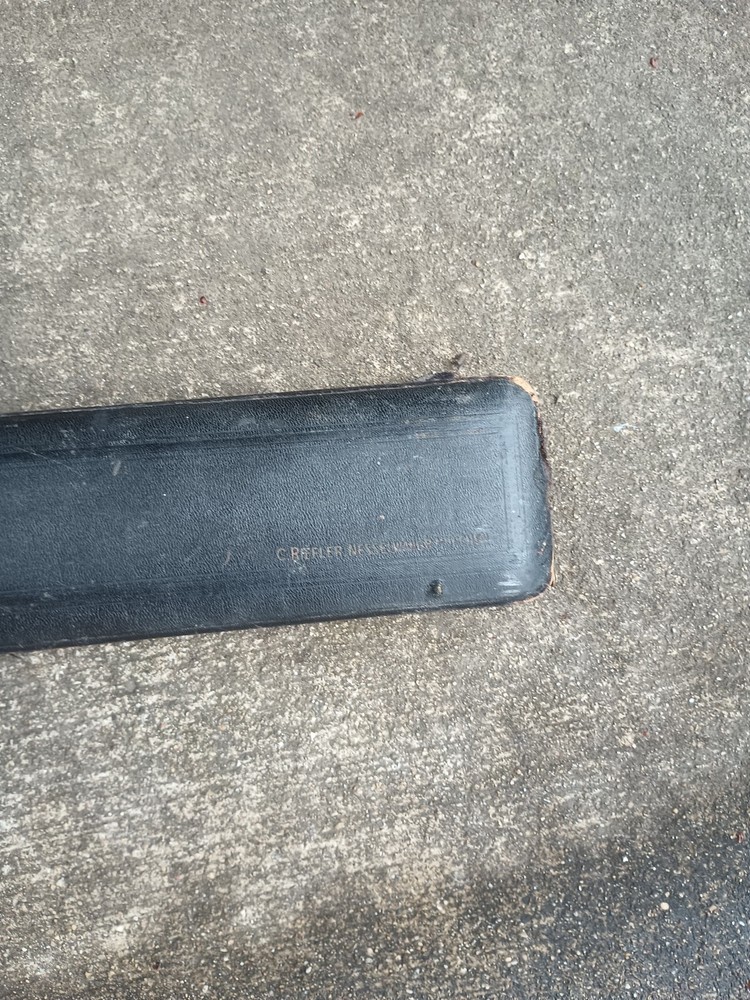 C RIEFLER. NESSELWANG & MUNCHEN Missing Some Pieces