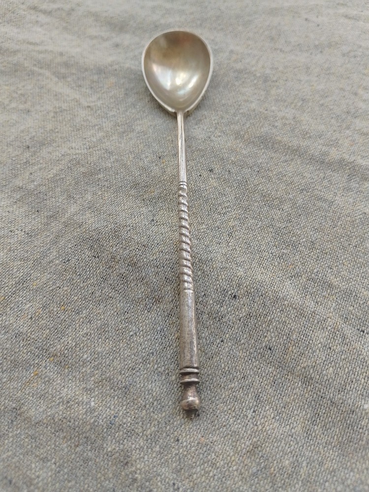 ANTIQUE HAND ENGRAVED 84 SILVER SPOON