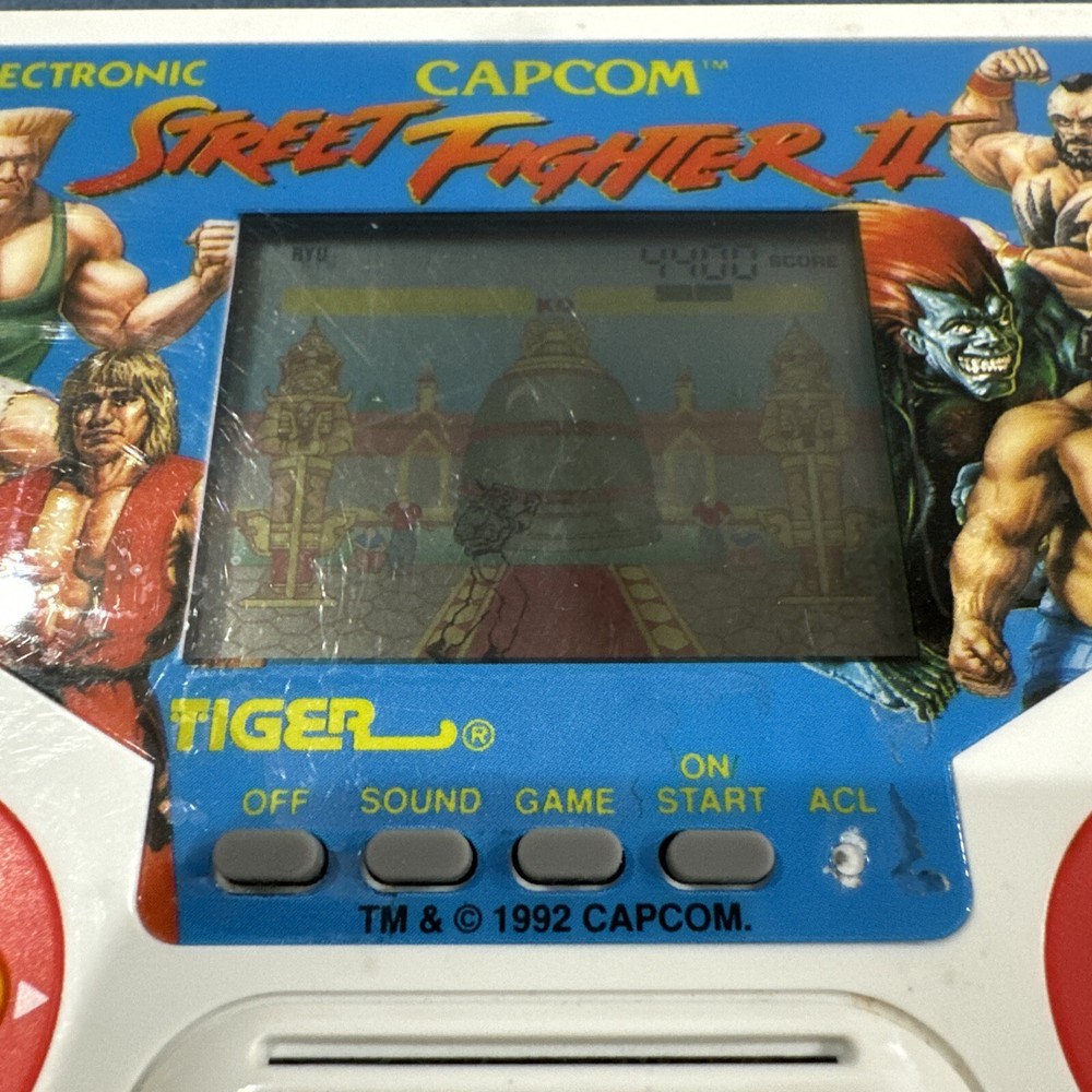 Street Fighter II Handheld Game 1988 Tiger Electronics Capcom - Tested/Works