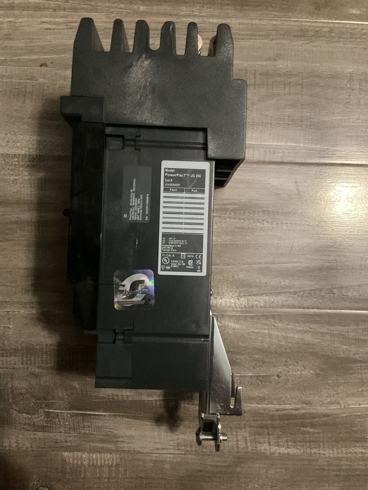 Square D Schneider PowerPacT JGA36200 200A Circuit Breaker