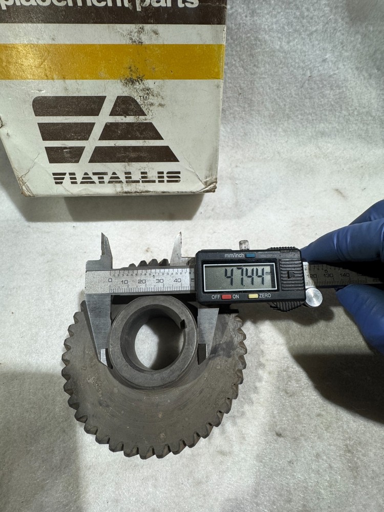 FIATALLIS 74391554 EH Countershaft Gear