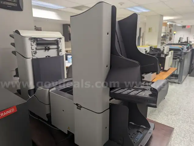 Neopost Si-82 High Volume Folding Inserting Machine