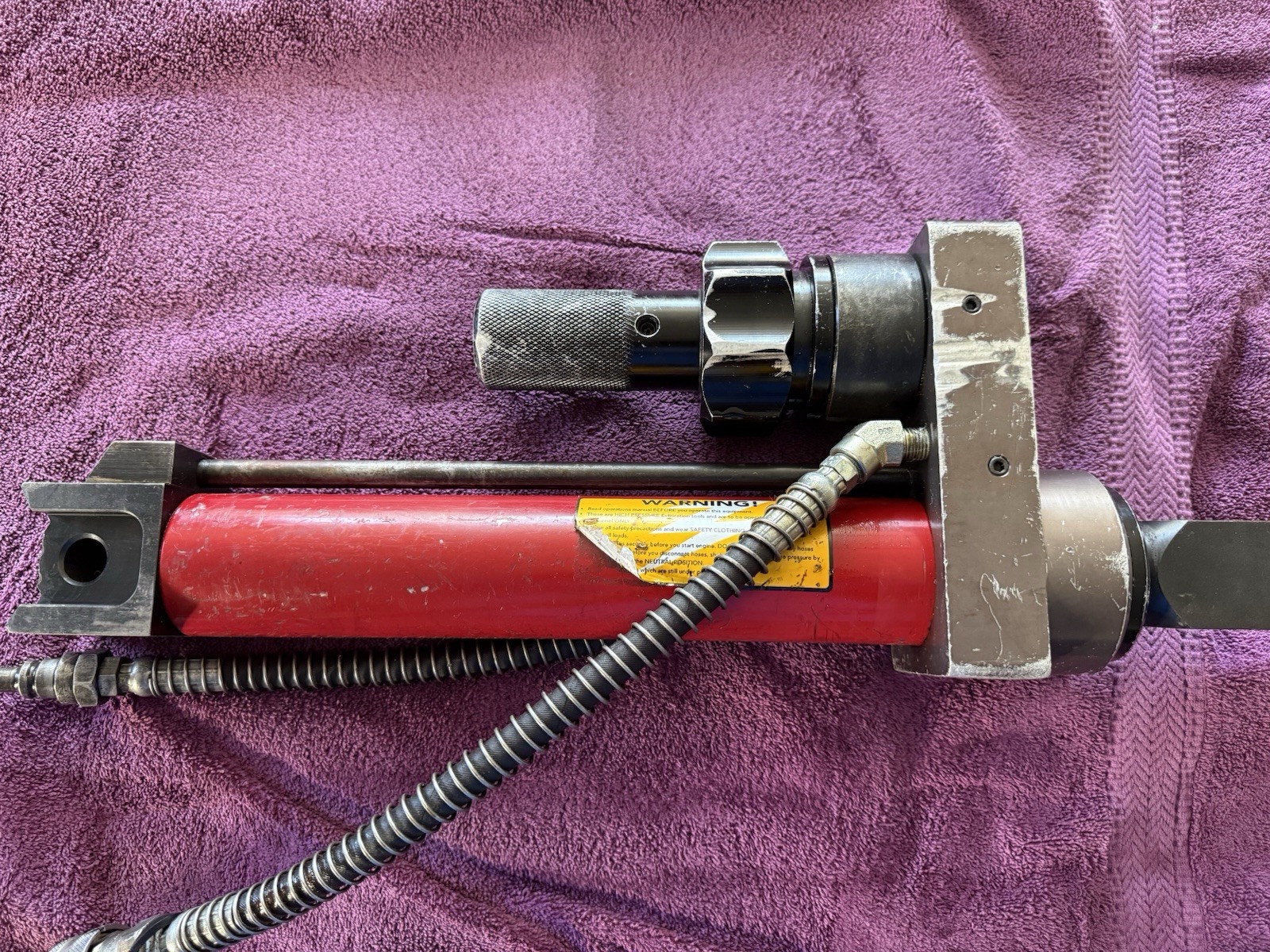 TNT Rescue Systems TLS Series Hydraulic Ram Tool 10,500 PSI/724 BAR