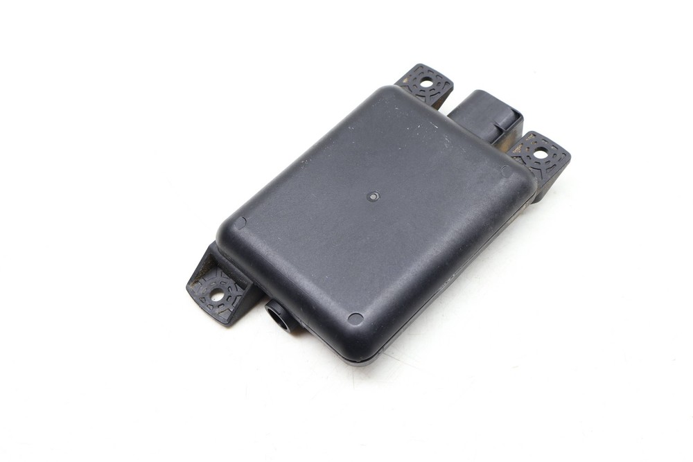 2018-2024 VW TIGUAN - Right Blind SPOT Detection Control Module (Master)