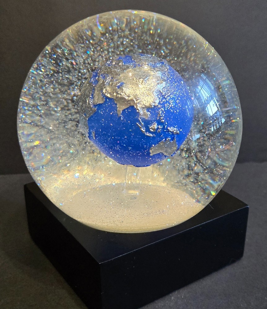 Blue Earth Snow Globe By CoolSnowGlobes