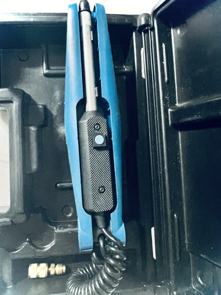 TIF 5650 Automatic Halogen Leak Detector HFC CFC HCFC Complete w/ Case & Manual