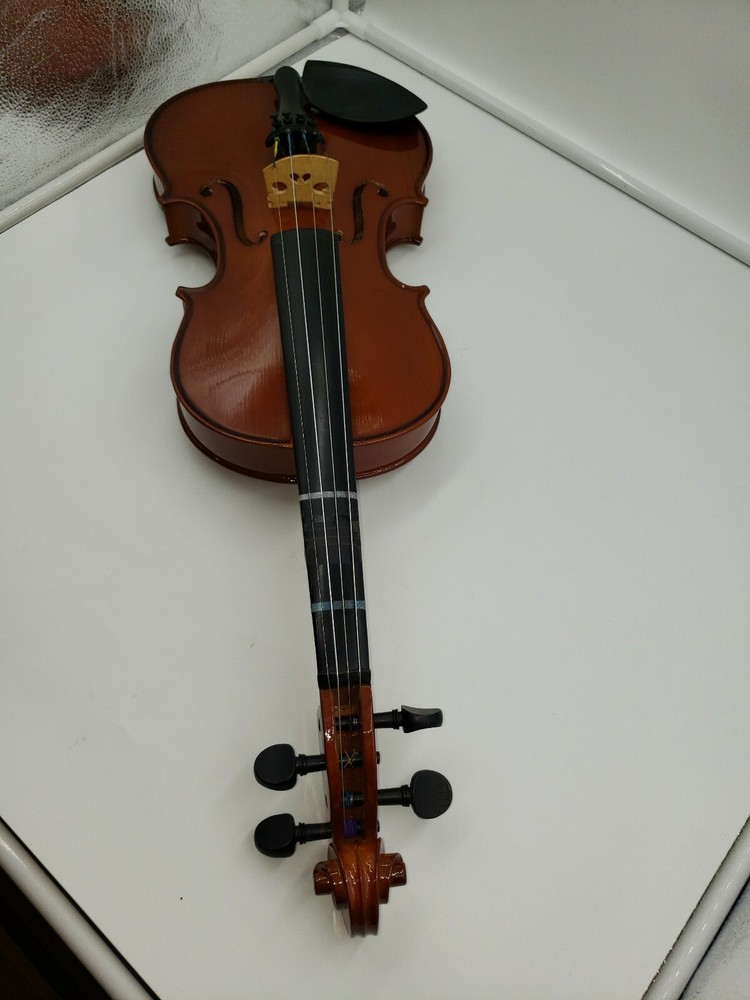Handmade Violin with Bow & Case LOCAL PICKUP'S. ONLY !!!