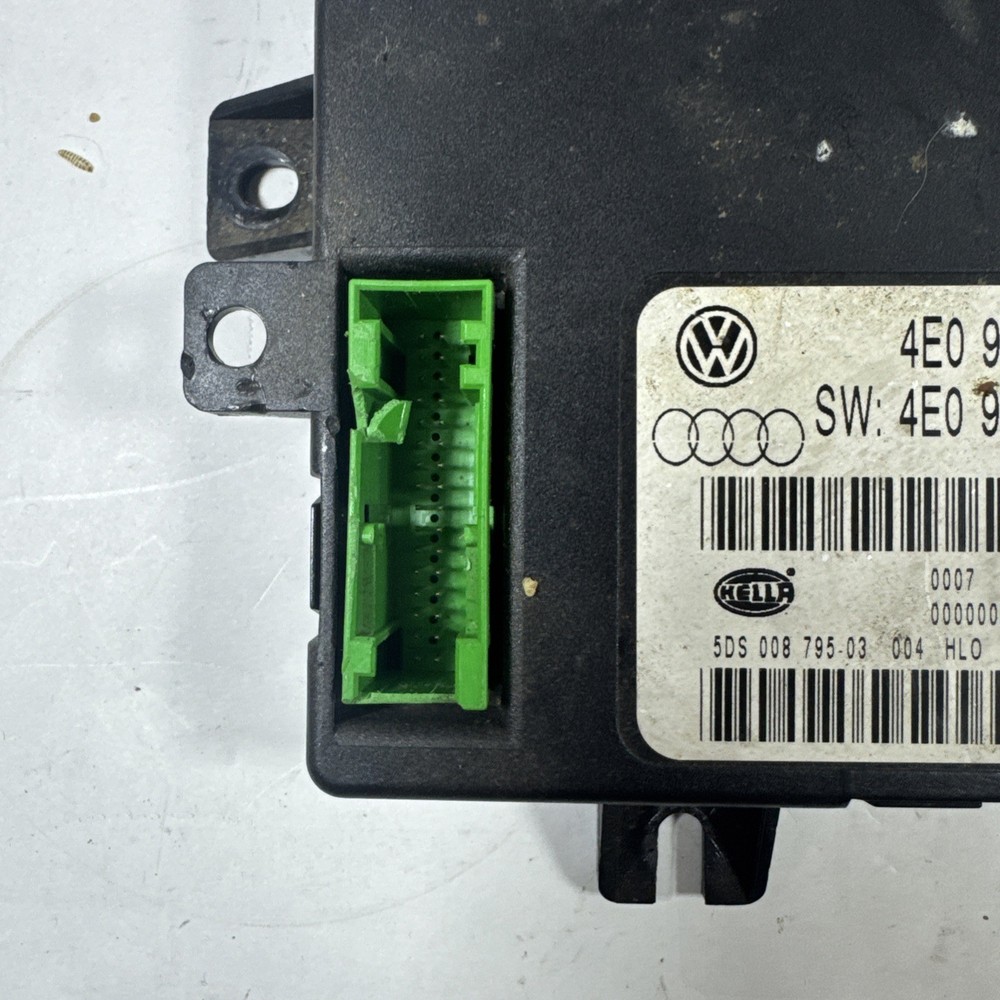 04-10 Audi A8 S8 Left Driver Side Memory Seat Control Module OEM