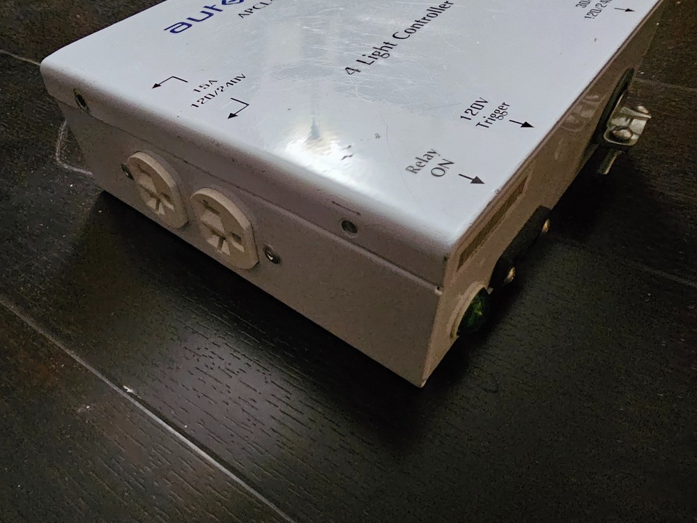 AutoPilot APCL4DX 4 Light Controller (120/240V)