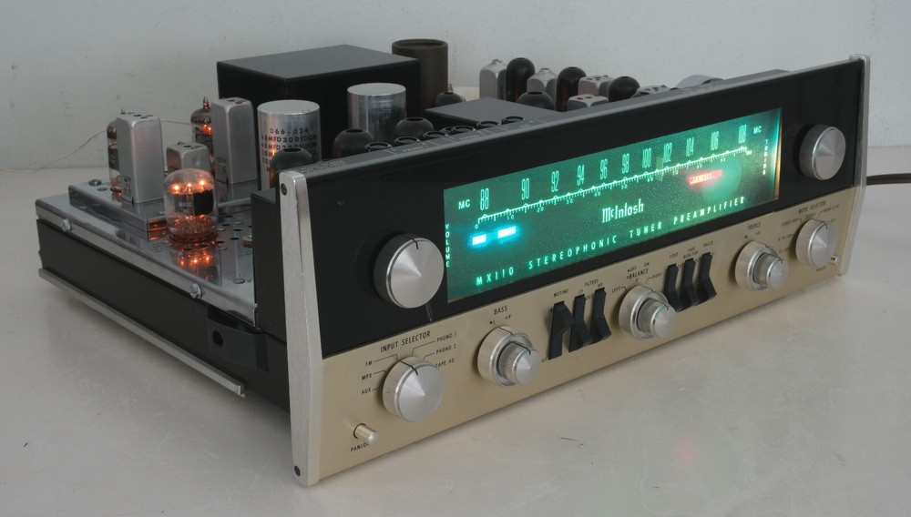 McIntosh MX110Z Stereo Tuner Preamplifier
