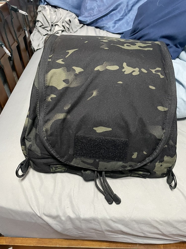 helmet bag with pockets