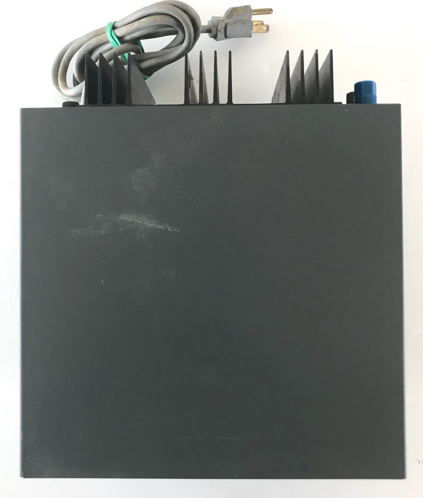 ASTRON RS-20A Regulated 13.8 VDC—20 Amp POWER SUPPLY Ham Radio NOT FULLY TESTED