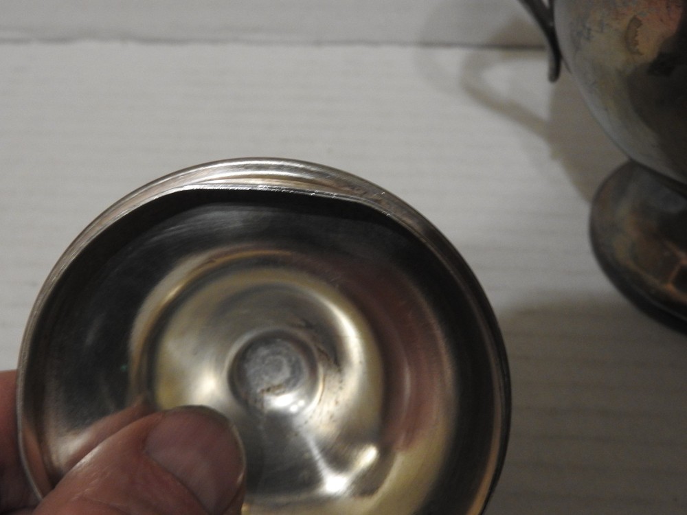 Gorham Silver plate sugar bowl & lid YC473