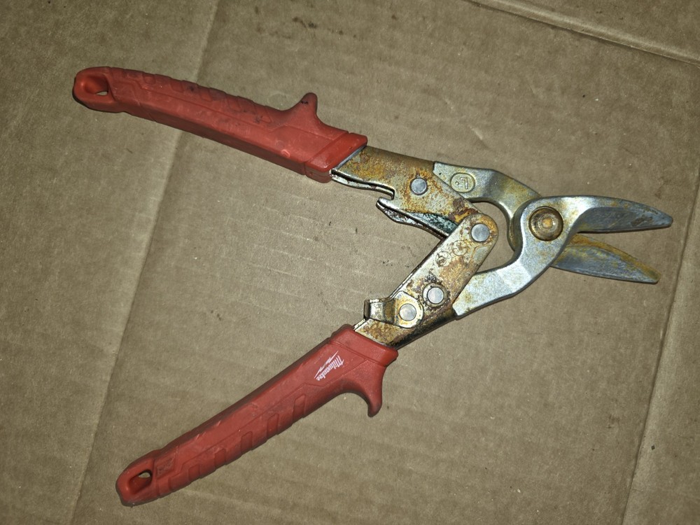 Milwaukee aviation snips