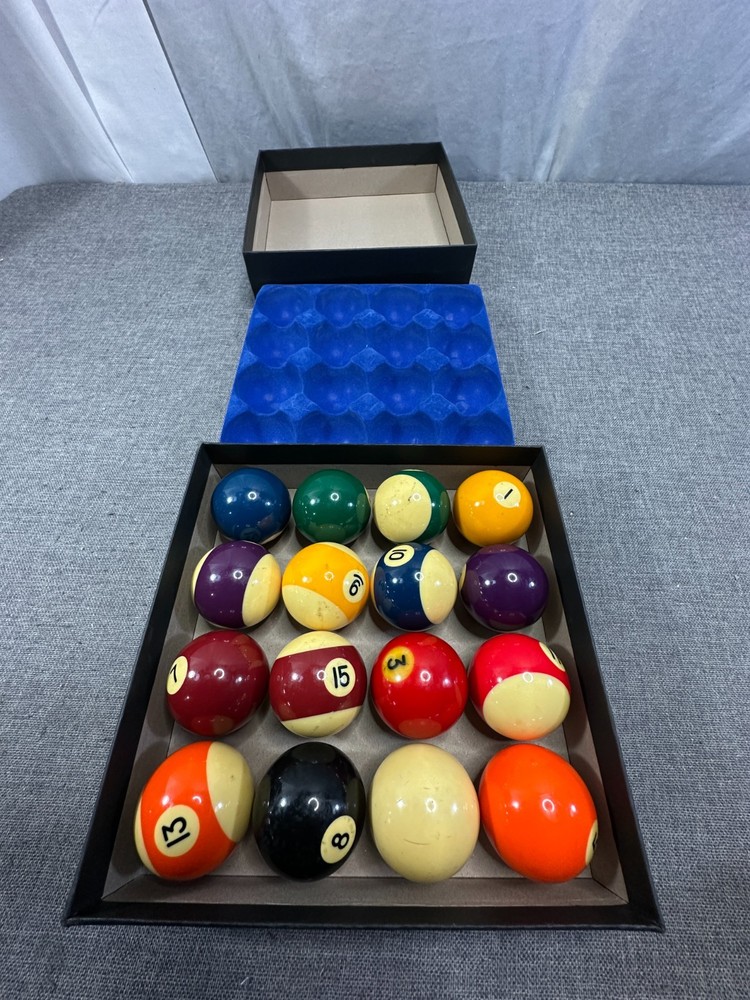 Belgian Aramith Pool Table Balls - Used