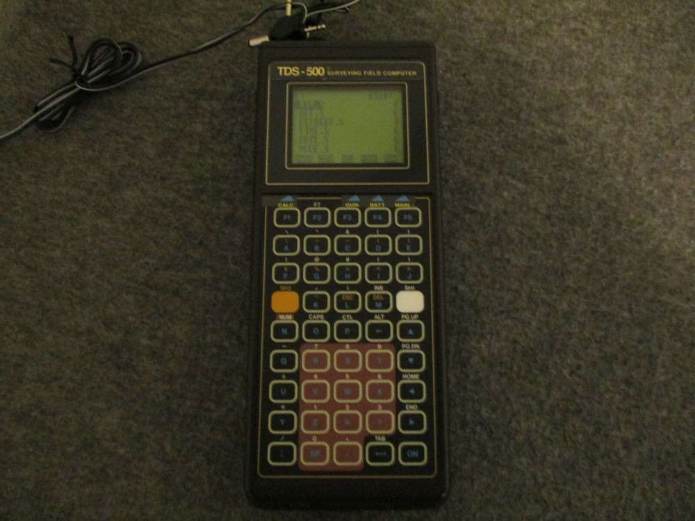 VINTAGE TDS-500 SURVEYING FIELD COMPUTER TRIPOD DATA SYSTEMS-POWERS UP/UNTESTED
