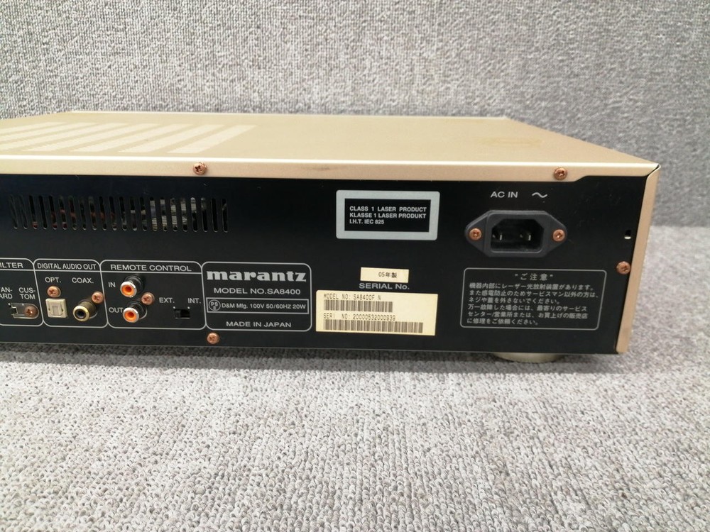 MARANTZ SA8400F SACD player