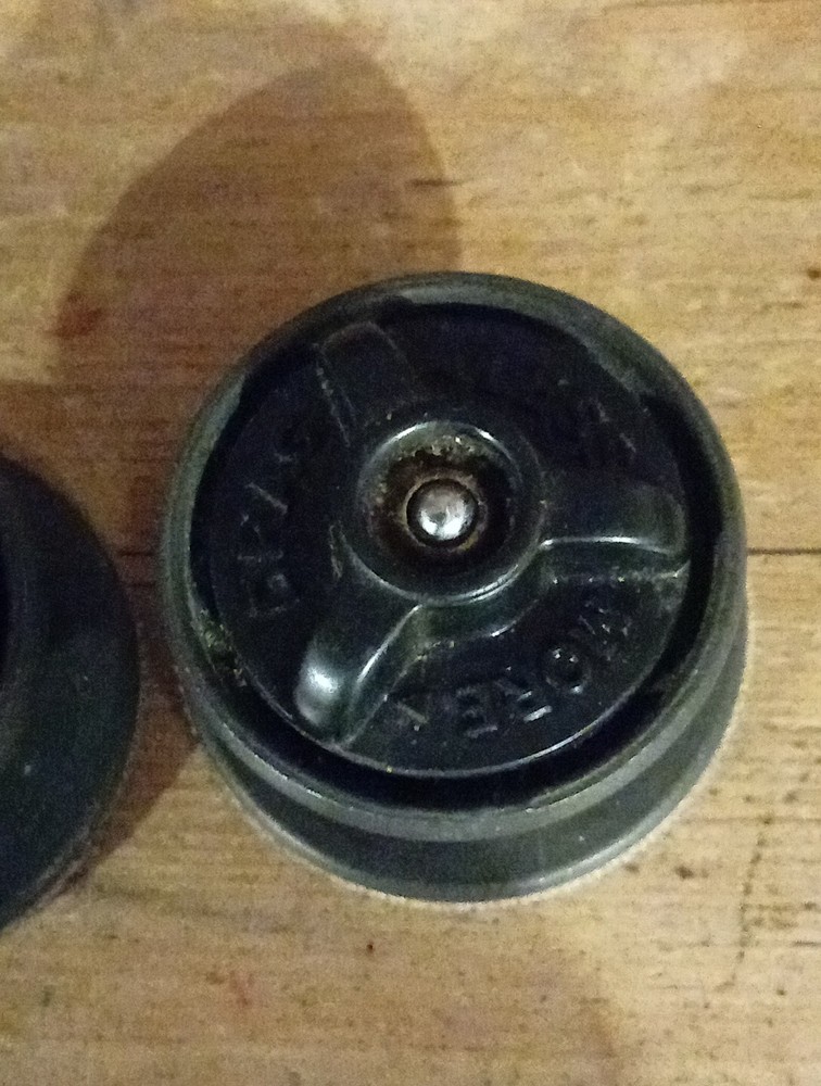 2 Old Spools
