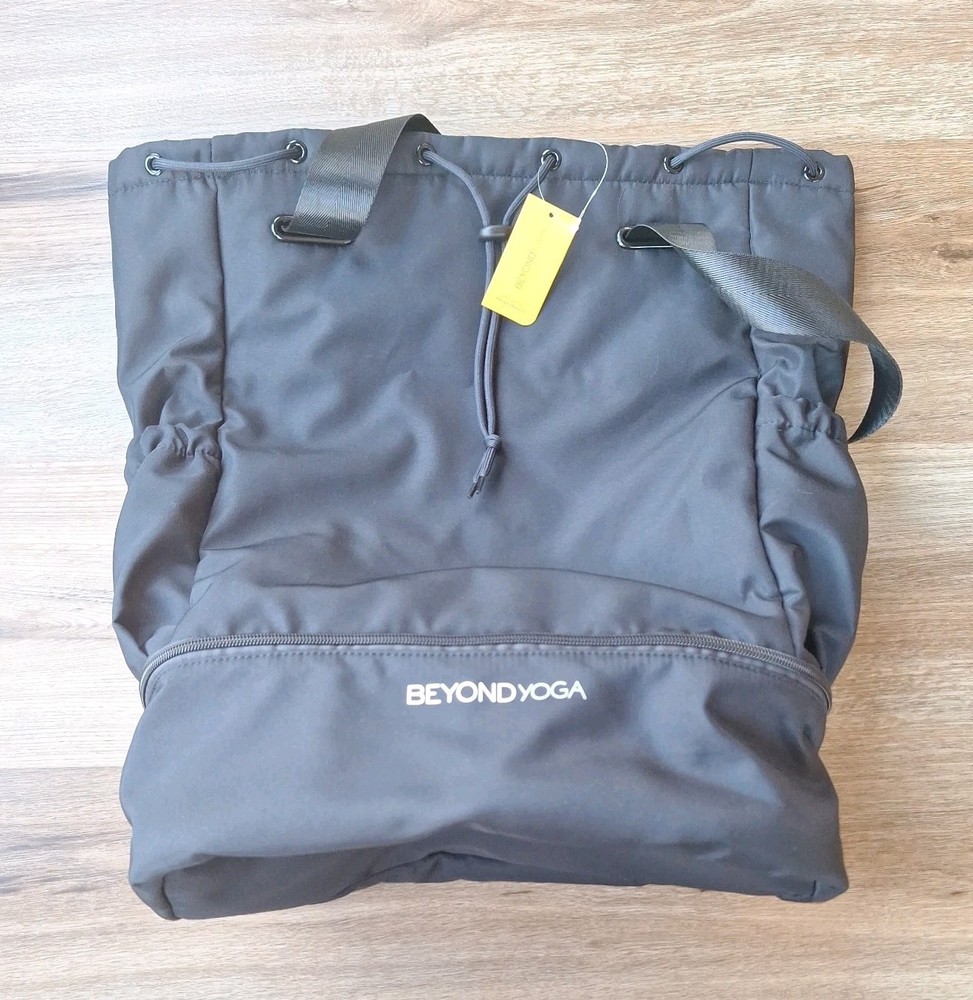 Beyond Yoga Backpack Women's Black Athletic Convertible Bag Zipper Active