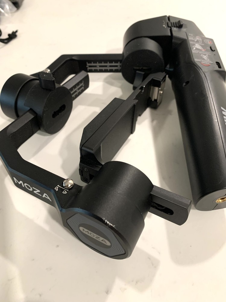 Moza Mini-P Max Gimbal Stabilizer Camera & Smartphone Holder USB Complete w/Box