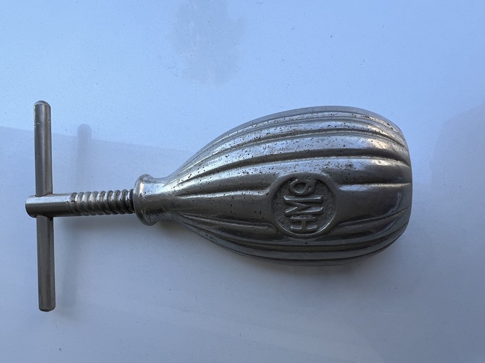 HMQ Vintage Screw Nutcracker