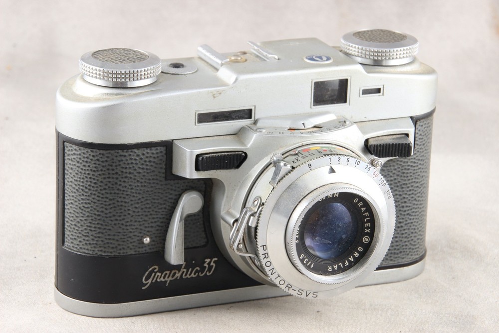 Graphic 35 Rangefinder Camera with Pushbutton Focus