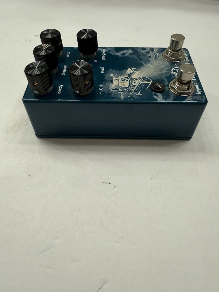 Walrus Audio Fathom Multi Function Reverb Guitar Effect Pedal