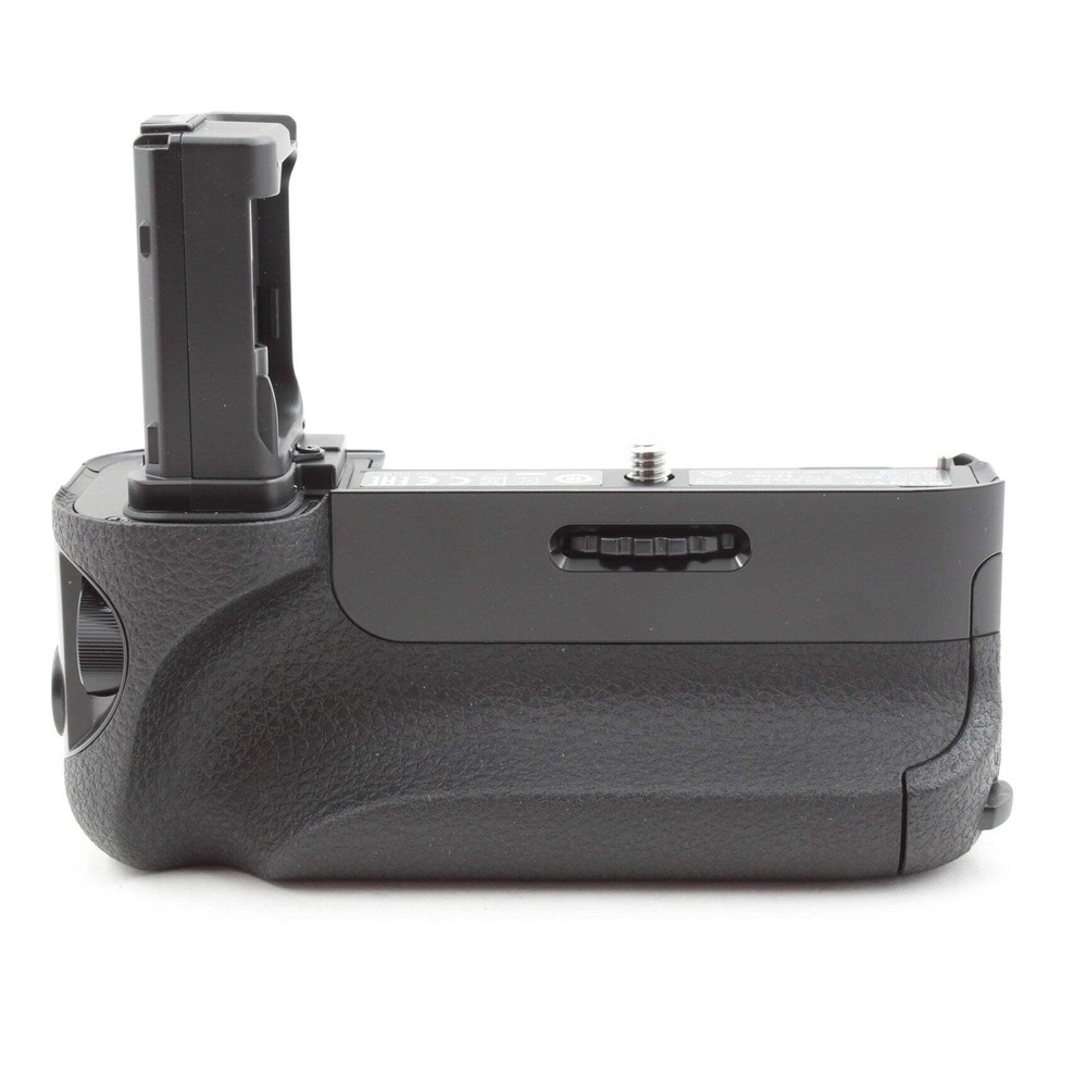 * OPEN BOX EXCELLENT * Sony Vertical Battery Grip for Alpha a7 or a7R Digital Ca