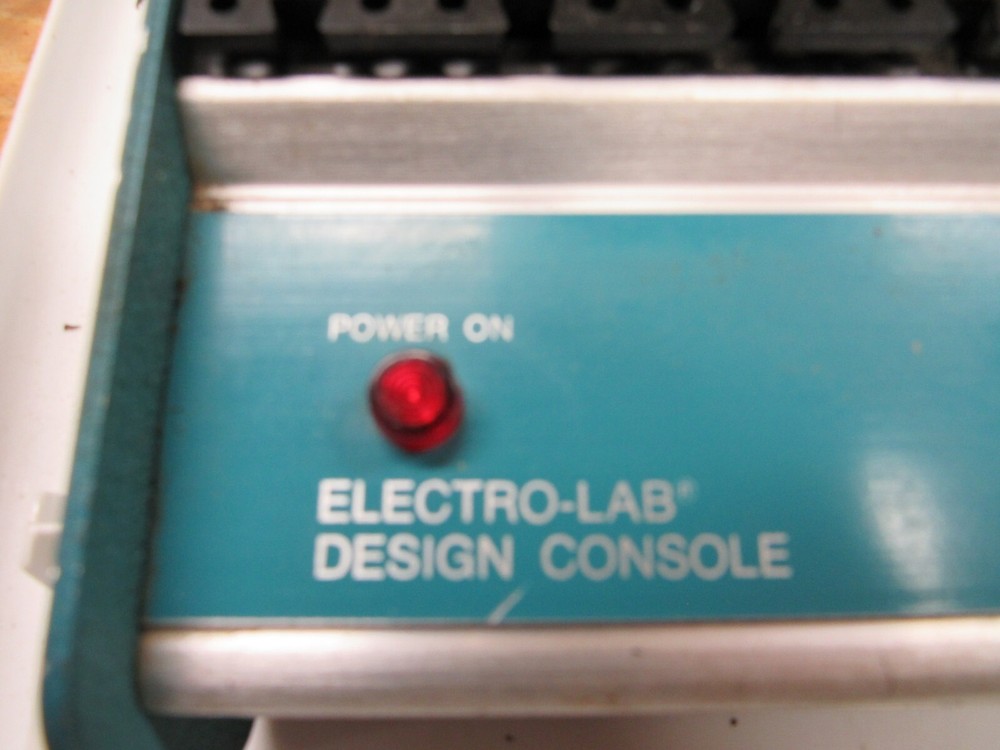 Vintage Bell & Howell Schools DeVry Inst Tech Electro-Lab Design Console