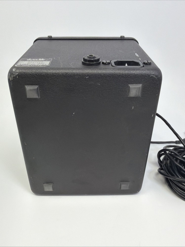 Professional Photographic Lighting - Dynalite M1000ER Pack Only UNTESTED