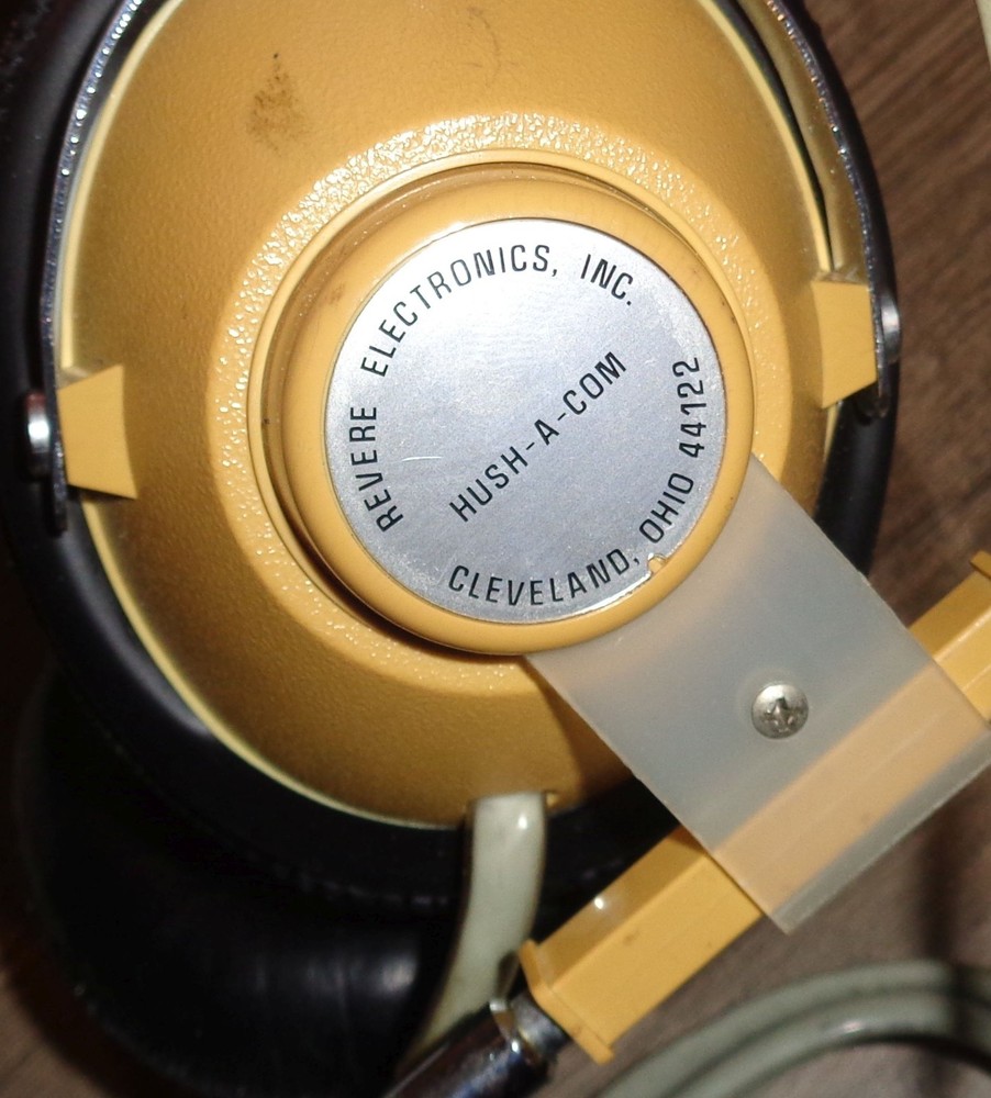Revere Electronics Hush-A-Com Aviation Pilot Communication Headset