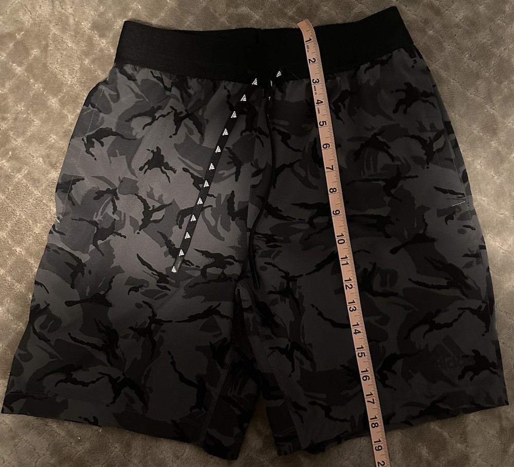 Adidas Camo Shorts Size Small