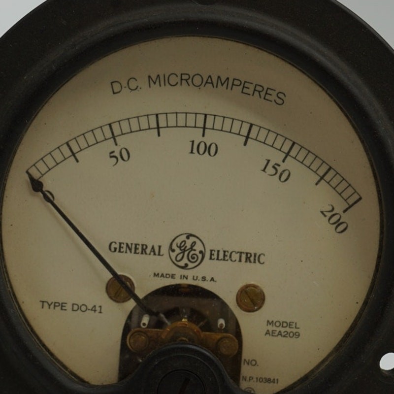 General Electric DC Microamperes Meter Type DO-41 Model AEA209