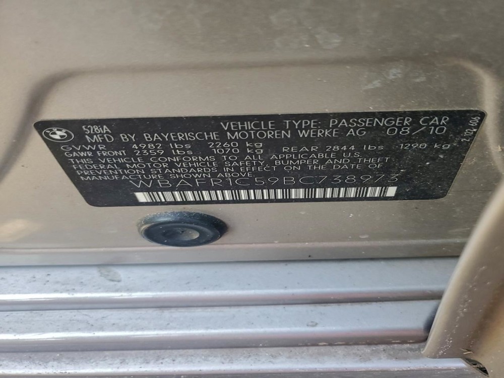 528I 2011 Glove Box 4958749