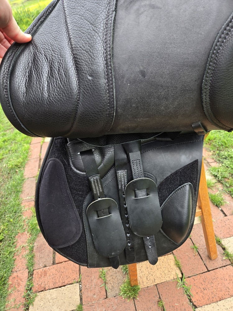 Kent & Masters Compact GP Saddle 18 Adjustable Gullet