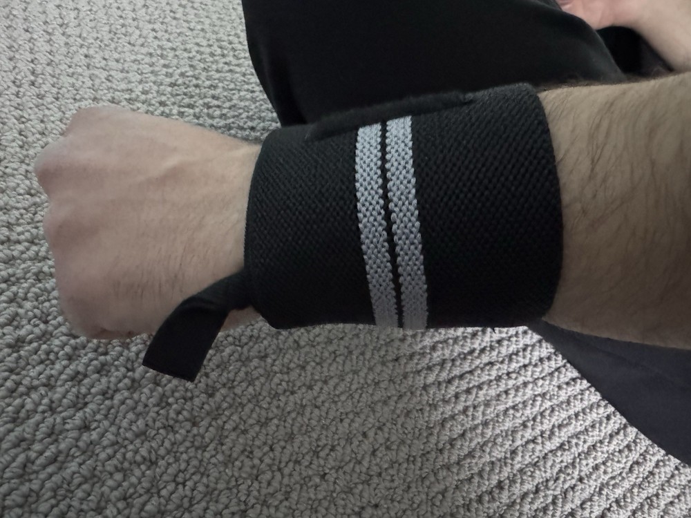 Wrist Wraps Men Medium Compression Support for Weight/power lifting Black Pair