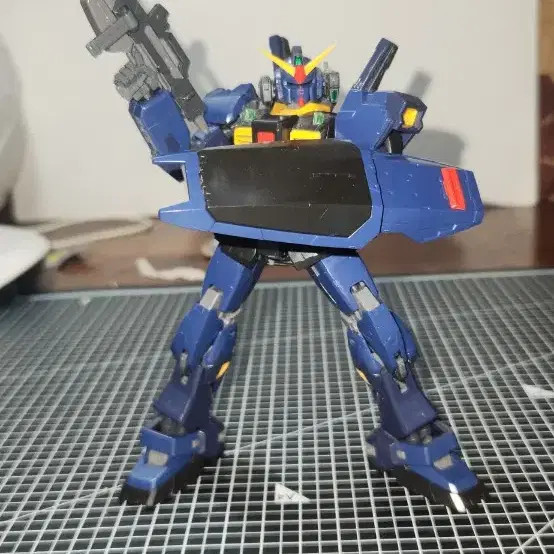 RG Gundam Mark II Titans Model Kit, Assembly, No Antenna, Complete