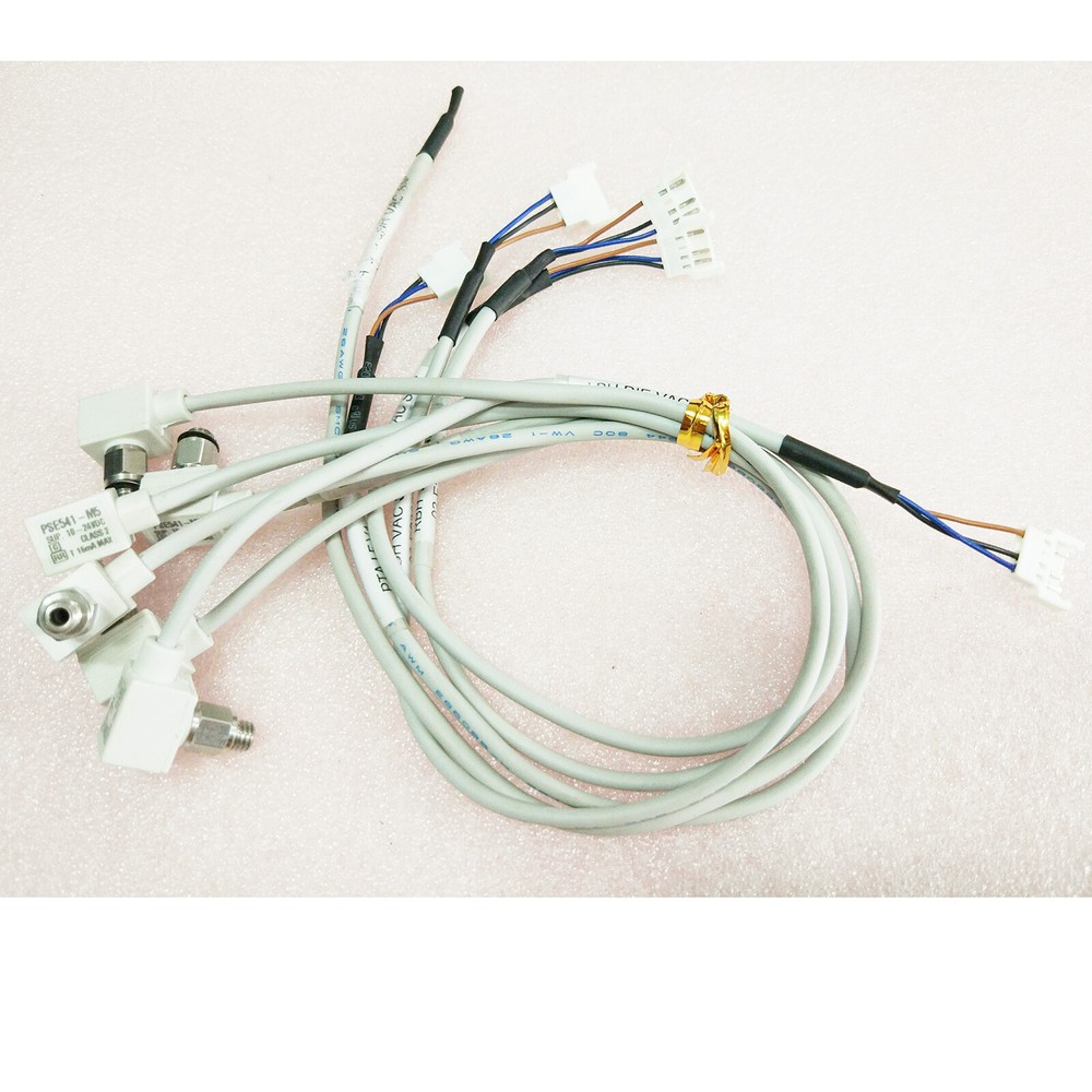 SMC PSE541-R04 Sensor, General Air, Vacuum New