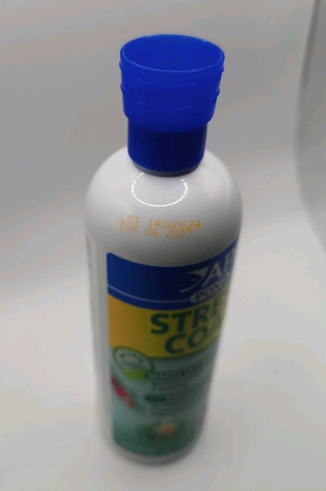 API Pond Stress Coat 16 Fluid Oz