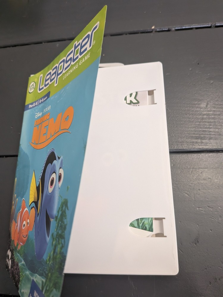 Leapster Learning Game Disney PIXAR Finding Nemo