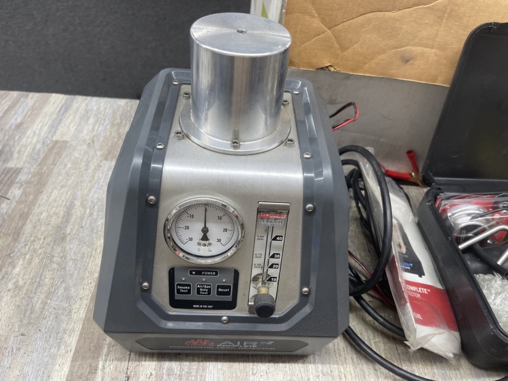 MAC Tools EV9520 SMOKE PRO AIR COMPLETE SMOKE MACHINE KIT