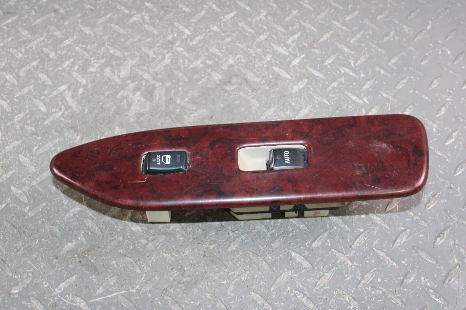 03-07 LX470 *WORN* Woodgrain Front Passenger Right Door Power Window Lock Switch