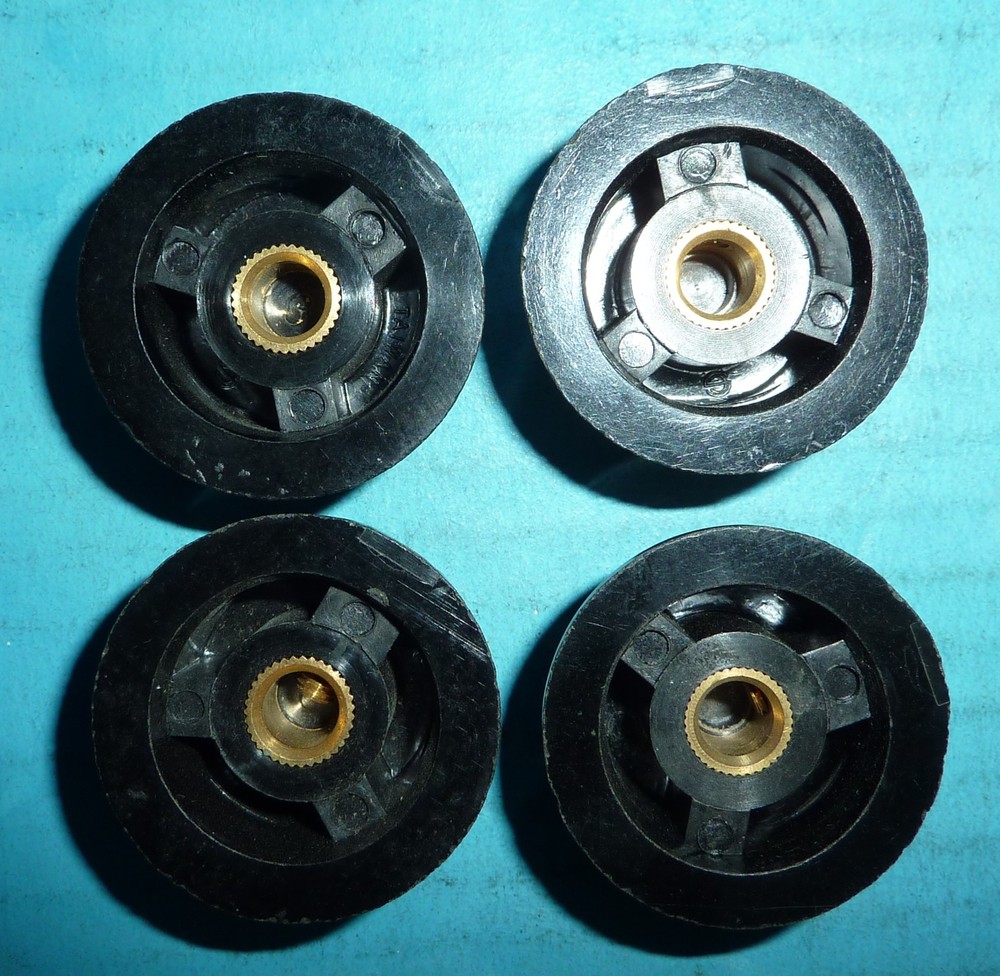 4 Black Popular Type Knobs for Ham Radios Transmitters Etc. 1.25in