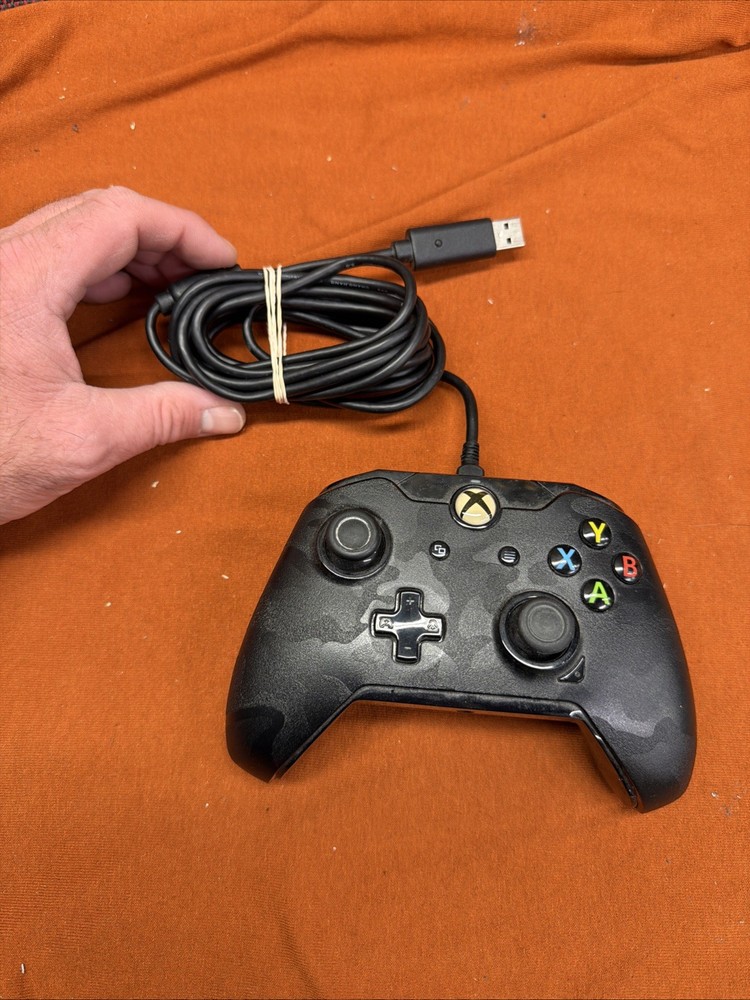 PDP XBOX One Wired Controller Black Camo Controller 048-082 Black Camo