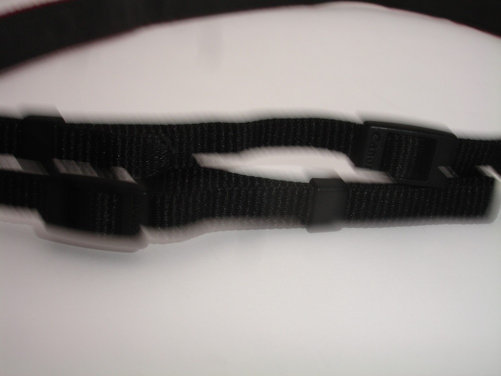 CANON Powershot CAMERA NECK STRAP Black / Red