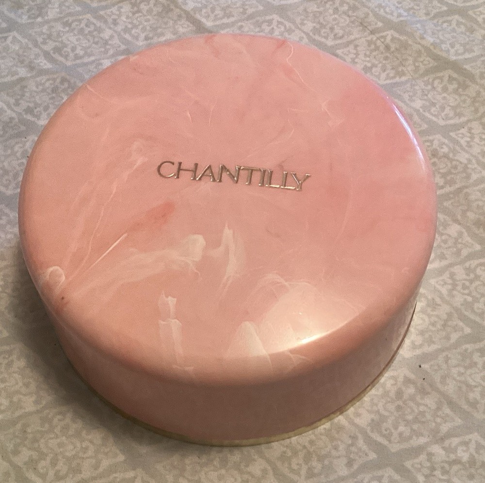 Chantilly Dusting Powder Box