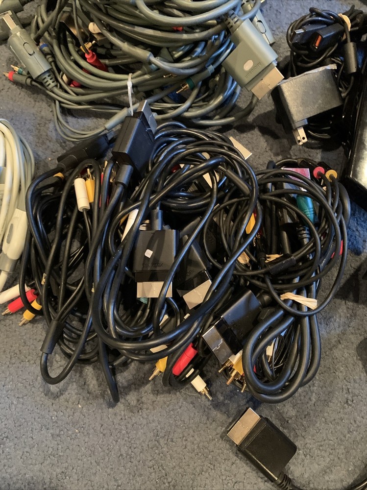 6 Xbox 360 Kinect Sensor Bars, 25 AV Cables Untested