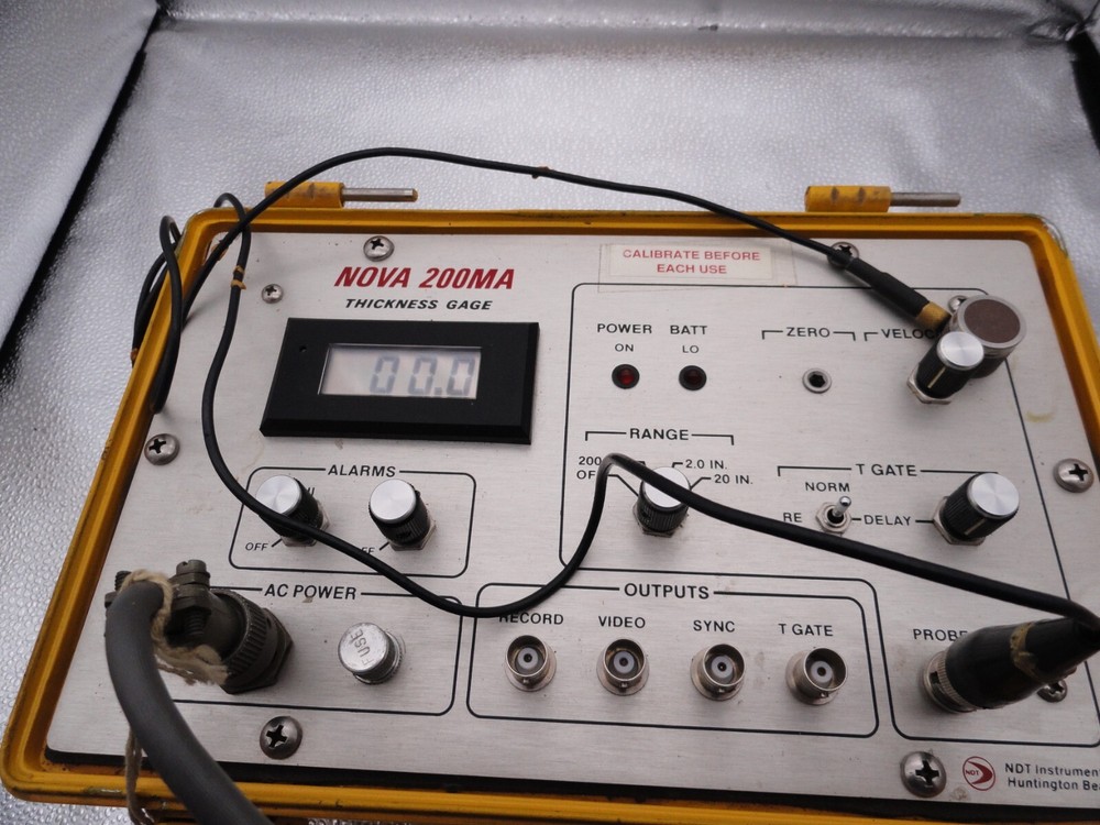 NDT instruments inc. Nova 200MA Thickness gage MXU-714/E