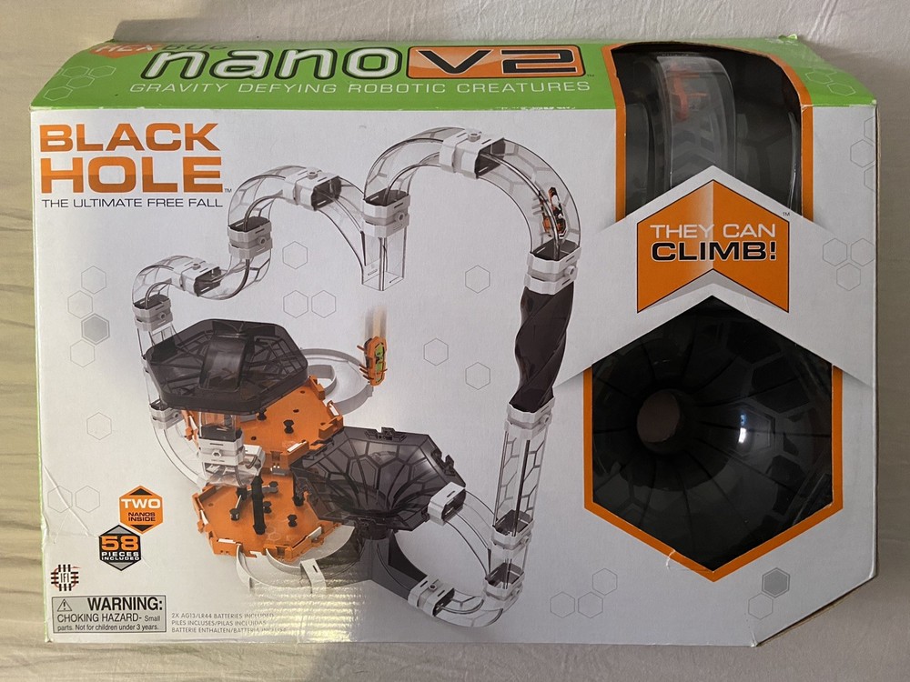 HEXBUG NANO V2 BLACK HOLE GRAVITY DEFYING ROBOTIC CREATURES ULTIMATE FREE FALL